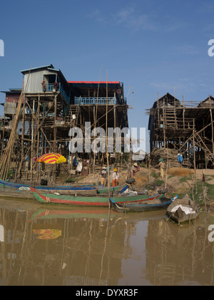 Kompong Pluk villaggio galleggiante vicino a Siem Reap, Cambogia Foto Stock