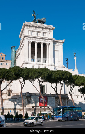 L'Altare della Patria, noto anche come il Monumento Nazionale a Vittorio Emanuele II in Roma, Italia Foto Stock