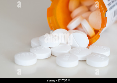 Percocet (ossicodone / paracetamolo) compresse. Percocet è un narcotico antidolorifico usato per il trattamento di entità da moderata a grave dolore acuto. Foto Stock