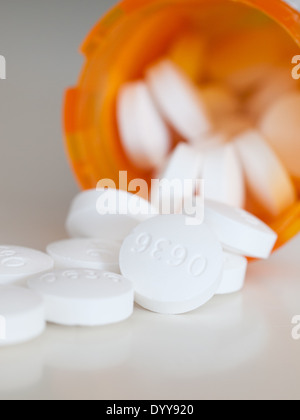 Percocet (ossicodone / paracetamolo) compresse. Percocet è un narcotico antidolorifico usato per il trattamento di entità da moderata a grave dolore acuto. Foto Stock