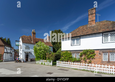 La piazza nel grazioso villaggio di Chilham Nr Canterbury Kent Foto Stock