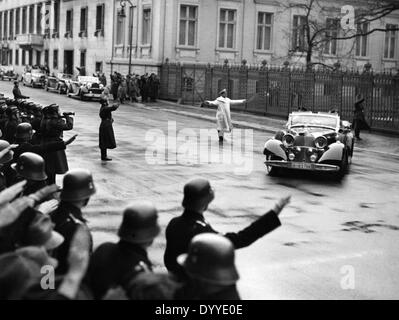 Adolf Hitler sulla strada per la Iame, 1937 Foto Stock