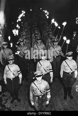 Processione aux flambeaux il giorno del libro nazista la masterizzazione di 'ONU-letteratura tedesca', 1933 Foto Stock