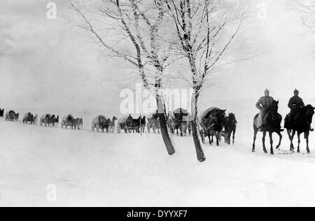 Tedesco treno di munizioni in Masuria - 1915 Foto Stock