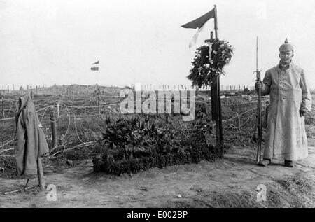 Tomba di un drago di guardia in Belgio, 1914 Foto Stock