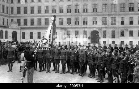 Prestazione di giuramento di ufficiali austro-ungarici in Franz Joseph Accademia Militare, 1918 Foto Stock