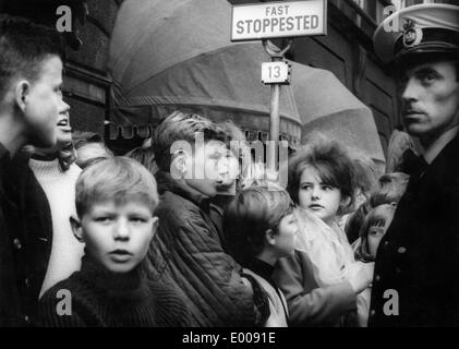 I fan dei Beatles in Copenhagen, 1964 Foto Stock