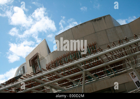 Edificio del Parlamento scozzese da Enric Miralles. Immagine da Kim Craig. Foto Stock