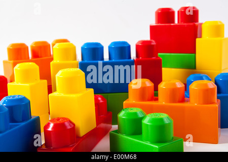 Mega edificio blocchi e blocchi di costruzione per pre scuola i bambini e i neonati e i bambini piccoli Foto Stock