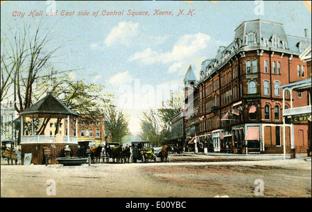 City Hall e il lato orientale della piazza centrale, Keene NH Foto Stock