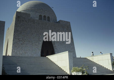 La Mazar-e-Quaid mausoleo a Karachi in Pakistan, 1986 Foto Stock