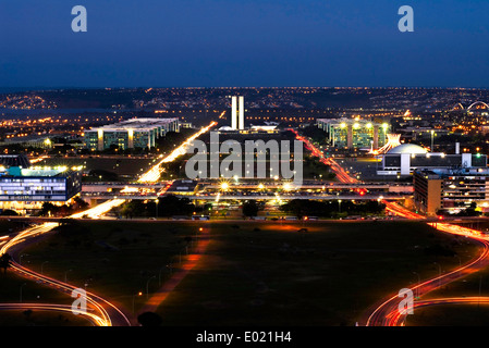 L'Asse Monumentale, i ministeri Esplanade, vista da Brasilia TV Tower Foto Stock