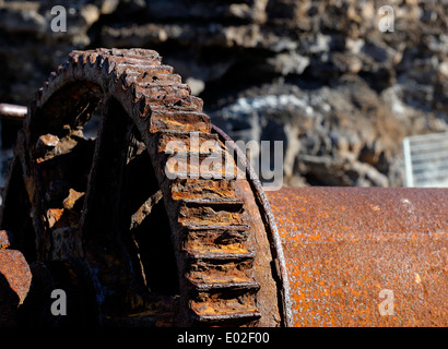 Madeira Portogallo arrugginito verricelli a vapore situato presso il molo vecchio Wilson Molo Carbone. Foto Stock