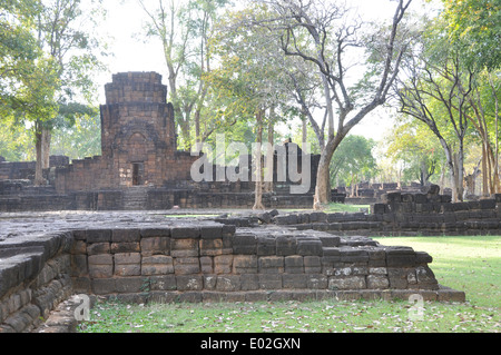 Un antico tempio buddista in Thailandia. Foto Stock