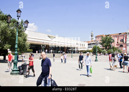 Dalla stazione ferroviaria Santa Lucia di Venezia Foto Stock