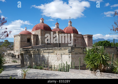 Chiesa di San Pablo Villa de Mitla Tlacolula Valle dello Stato di Oaxaca Messico Foto Stock