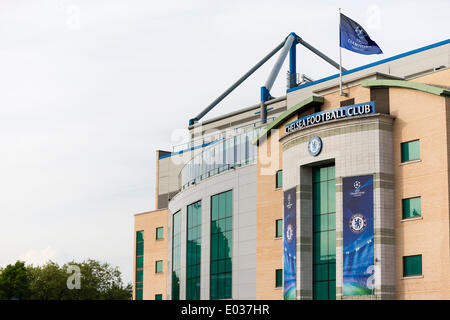 Londra, Regno Unito. 30 apr 2014. Vista generale dell'ingresso a Stamford Bridge prima della Champions League Semi Final match tra Chelsea e Atletico Madrid. © Azione Sport Plus/Alamy Live News Foto Stock
