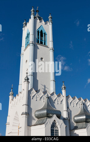 Il campanile della Chiesa della Trasfigurazione costruito 1839 in Moshni, Ucraina Foto Stock