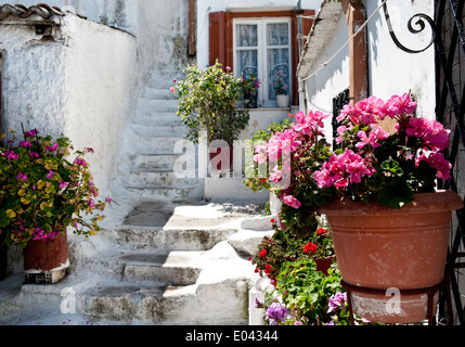 Vicoli pittoreschi nella parte vecchia di Atene, Grecia Foto Stock