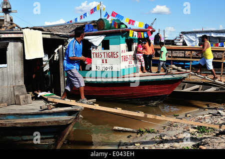Festa di San Pedro e San Pablo - Porto di Punchana a Iquitos . Dipartimento di Loreto .PERÙ Foto Stock