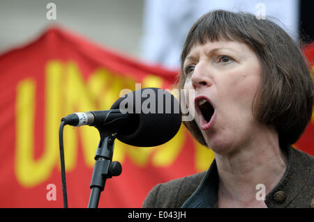 Frances O'Grady (Gen Segretario, TUC) parlando al giorno di maggio rally, Londra. 1 maggio 2014 Foto Stock