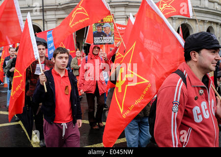 I membri del Partito Comunista della Gran Bretagna di partecipare all'annuale Giorno di maggio marzo e nel rally di Londra Foto Stock