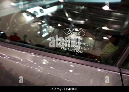 Close up sul lato guida di un 2015 Ford Mustang prototipo alla Michigan International Auto Show in Grand Rapids, Michigan Foto Stock