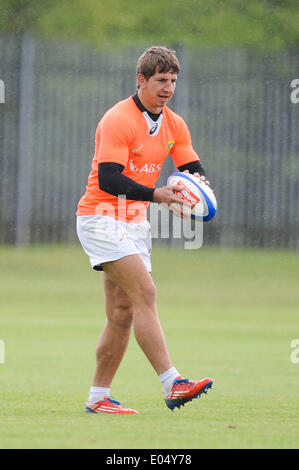 GLASGOW, SCOZIA - Venerdì 2 maggio 2014, Kwagga Smith durante il sudafricano Springbok 7's (Blitzbokke) sessione di formazione presso le Università di Strathclyde di allenamento in preparazione per la IRB Sevens in Glasgow. Foto di Roger Sedres/ImageSA/Alamy Live News Foto Stock