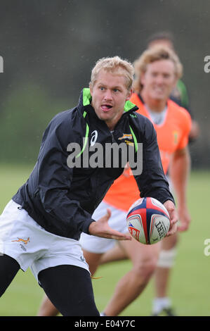 GLASGOW, SCOZIA - Venerdì 2 maggio 2014, Phillip Snyman durante il sudafricano Springbok 7's (Blitzbokke) sessione di formazione presso le Università di Strathclyde di allenamento in preparazione per la IRB Sevens in Glasgow. Foto di Roger Sedres/ImageSA/Alamy Live News Foto Stock