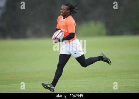 GLASGOW, SCOZIA - Venerdì 2 maggio 2014, Seabelo Senatla durante il sudafricano Springbok 7's (Blitzbokke) sessione di formazione presso le Università di Strathclyde di allenamento in preparazione per la IRB Sevens in Glasgow. Foto di Roger Sedres/ImageSA/Alamy Live News Foto Stock