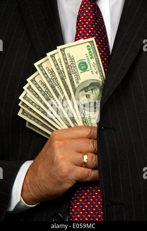 Manager con il dollaro di banconote in mano, Manager mit Dollar Geldscheinen in der mano