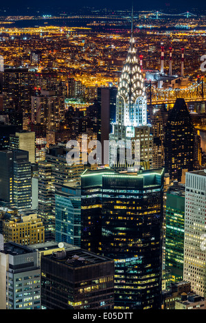 Vista aerea di New York grattacieli di notte Foto Stock