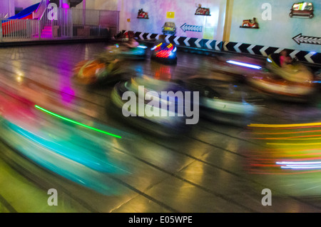 Dodgem auto Foto Stock