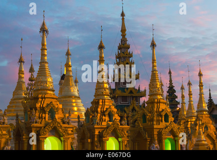 Shwedagon pagoda Yangon, Myanmar Foto Stock