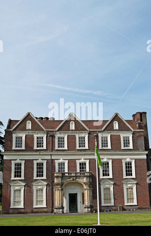 Esterno del 1623 Boston Manor House, ealing, ad ovest di Londra - Inghilterra Foto Stock