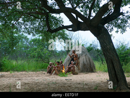 Capanne in un villaggio tradizionale, Tsumkwe, Namibia Foto Stock