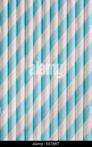 Sfondo di striping cannucce potabile in colore blu Foto Stock