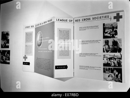 L'esposizione mondiale del sangue 1951 a Porto, in Portogallo, organizzata dalla Croce Rossa, ha evidenziato l'importanza della donazione di sangue e della sensibilizzazione alla salute pubblica in Portogallo. Foto Stock