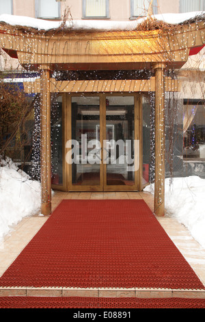Luminosa e bella entrata al ristorante europeo Foto Stock
