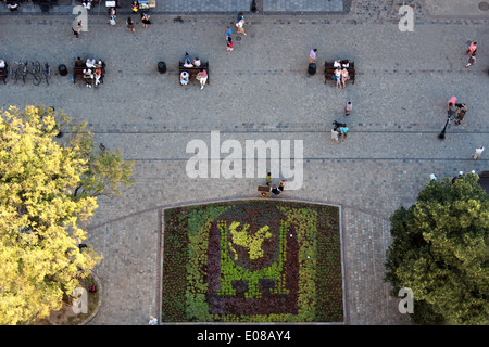 Strada di Lvov con molte persone dal di sopra Foto Stock