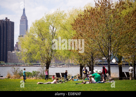 Gantry Plaza del Parco Statale di Long Island City nel Queens a New York Foto Stock