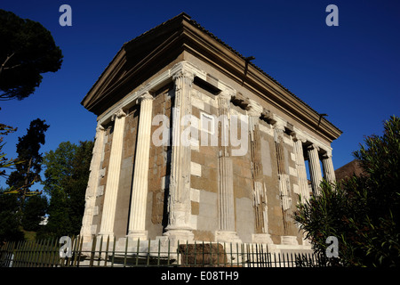 Italia, Roma, foro Boario, tempio della fortuna virile, tempio di Portuno Virilis Foto Stock