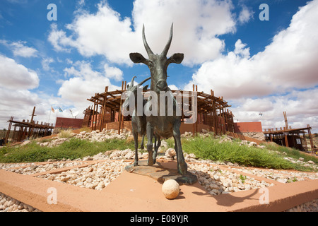 Statua gemsbok, Kgalagadi Parco transfrontaliero, Northern Cape, Sud Africa, Febbraio 2014 Foto Stock