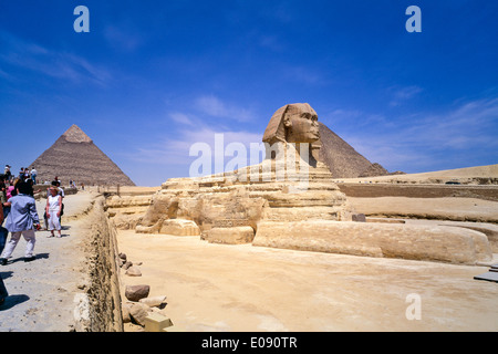 La sfinge e piramidi di Cheops e Chephren a Giza Egitto Foto Stock