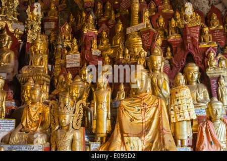 Il Sud Est Asiatico MYANMAR Birmania Shwe Umin Pagoda Paya immagini di Buddha dentro il calcare Buddha d'oro di Pindaya grotte Stato Shan 8,00 Foto Stock