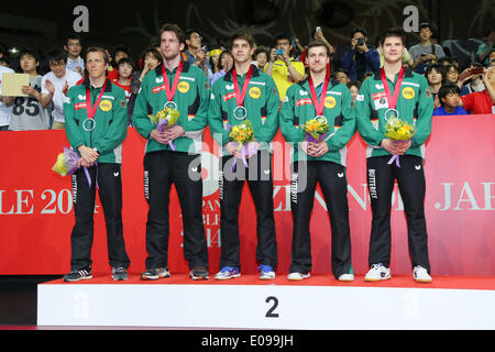 1 palestra di Yoyogi, Tokyo, Giappone. Il 5 maggio, 2014. Germania team group (GER), 5 maggio 2014 - Tennis da tavolo : 2014 World Team Table Tennis Championships uomini vittoria cerimonia al primo ginnasio di Yoyogi, Tokyo, Giappone. © Giovanni Osada AFLO/sport/Alamy Live News Foto Stock