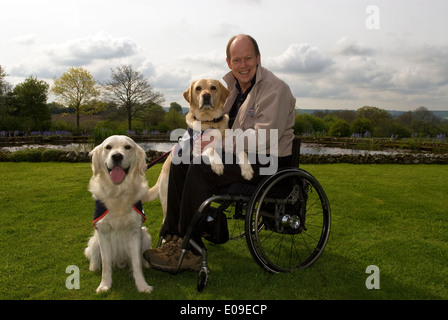 Allen Parton, ex Chief Petty Officer della Royal Navy, che ha subito una vita cambiando... Foto Stock