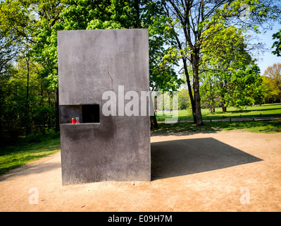 Memoriale per gli omosessuali perseguitati sotto il nazismo a Berlino, Germania. Foto Stock