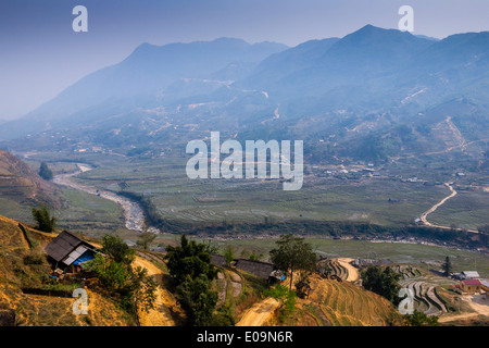 Il paesaggio intorno a Sa Pa, Lao Cai Provincia, Vietnam Foto Stock