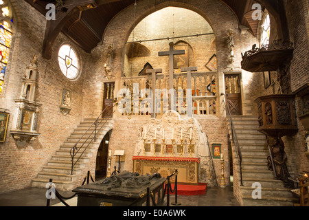 Interno del Jeruzalemkerk, la Chiesa di Gerusalemme in Brugge A Bruges, Belgio Foto Stock